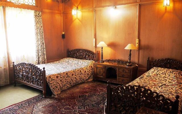 Floating Heritage Group Hotel