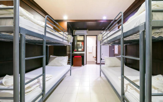 Хостел Ebs Hostel Phuket