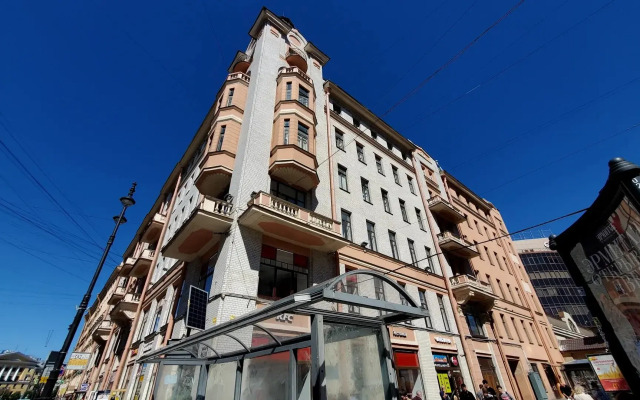 Квартира Двухкомнатная в сердце Санкт-Петербурга