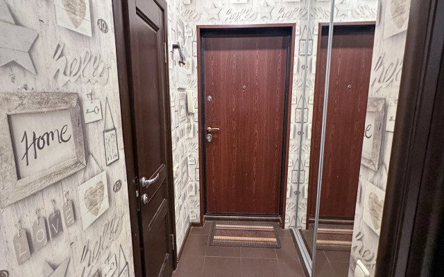 Na Makovskogo 16 Flat