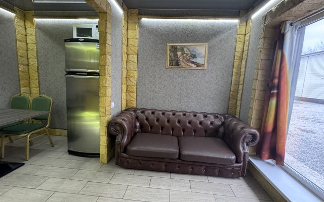 Kuvshinovo Siti Petergof Guest House