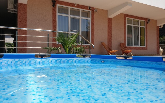 Atlantida Guest house