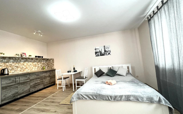 Квартира Уютная Студия на Хрустальной