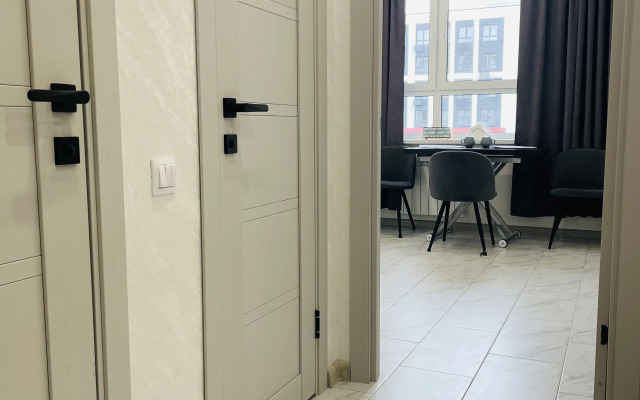 Bolshaya dvushka s otdelnymi komnatami Flat