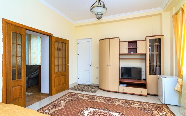U Bocharova Ruchya Hotel