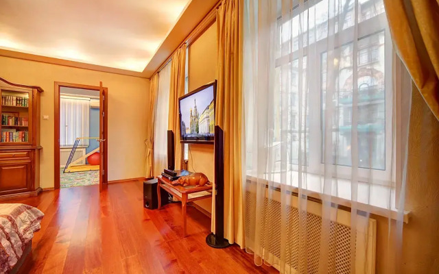 Квартира Замечательная в Центре с Детской Комнатой