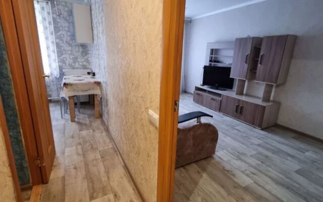 Na Atamanskoy 42B Apartments
