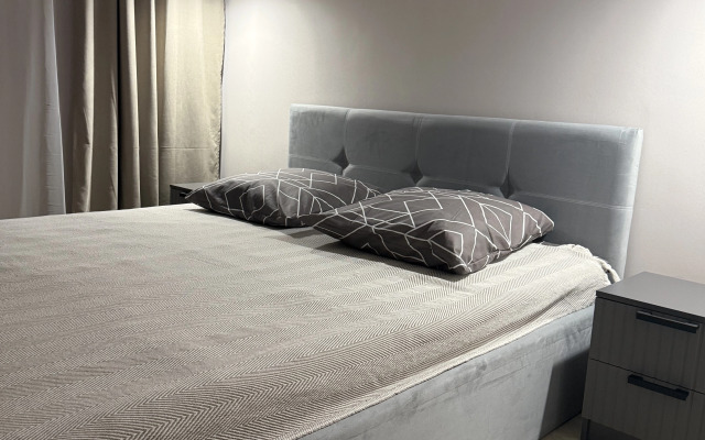 Квартира уютная однокомнатная на Эссена 12