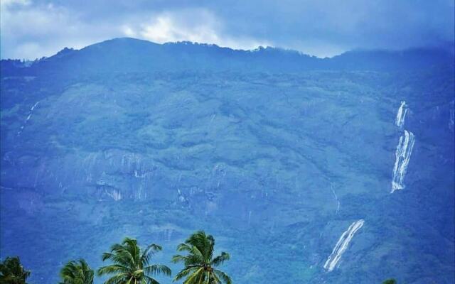 Moon Hill Resort Munnar ( Nature Retreat )