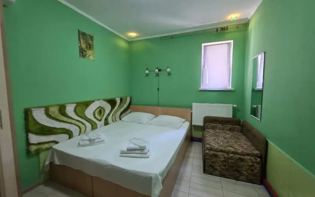 U Plyazha Guest House
