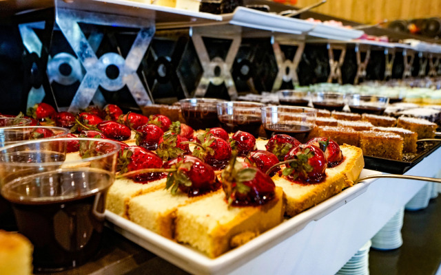 Отель Istanbul Beach