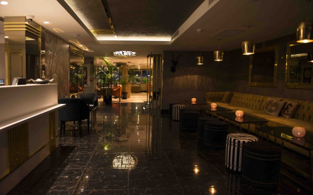 Sky Kamer Boutique Hotel