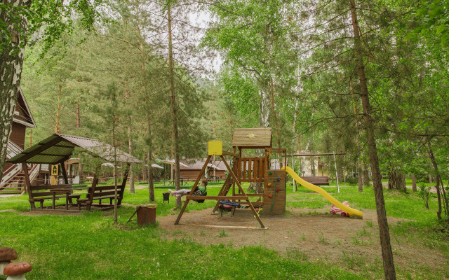 Turistskiy Ozdorovitelnyy Kompleks Taezhnik Hotel