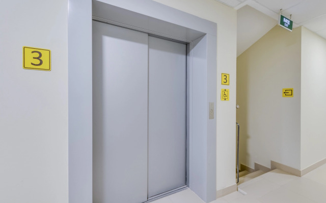 Apartamenty Studiya s Balkonom Art-Aparty u Ekspoforuma