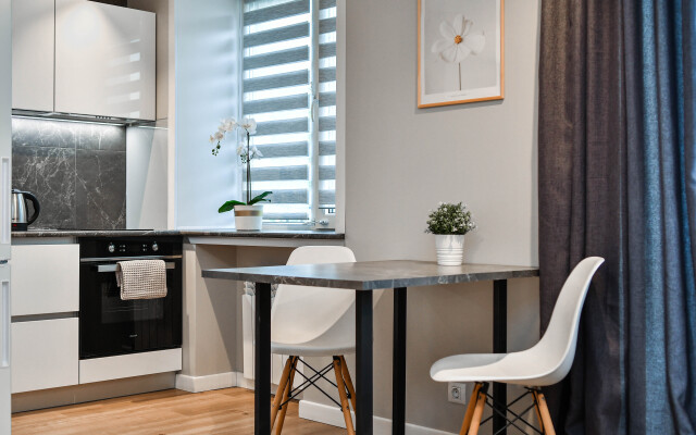 KRASROOM LYUKS v Centre Flat