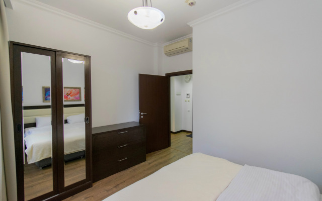 Esto-Sadok S 1 spalney Apartments