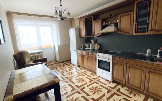 V Tsentre Na Ostrovskogo Apartments