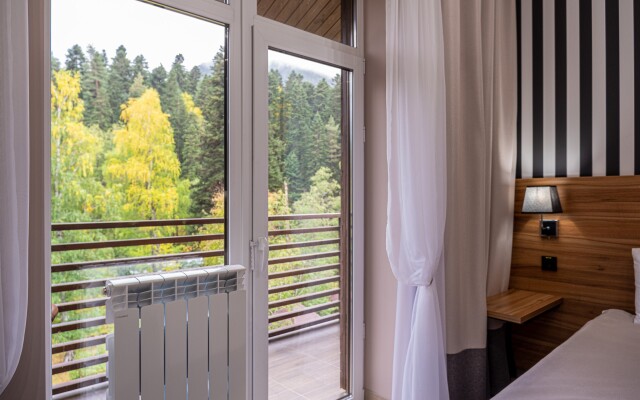 Kitezh Chalet