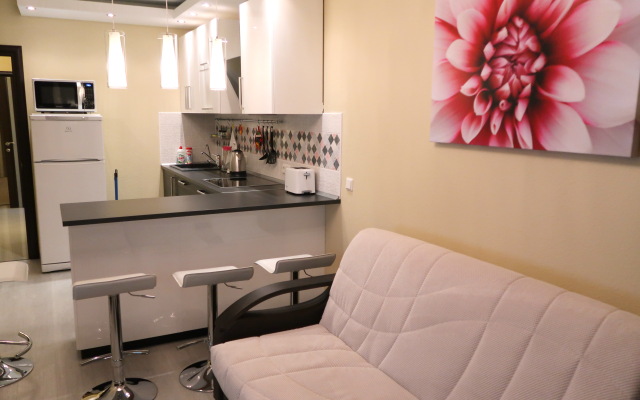 Comfy Place Lesnaya 2B Apartments