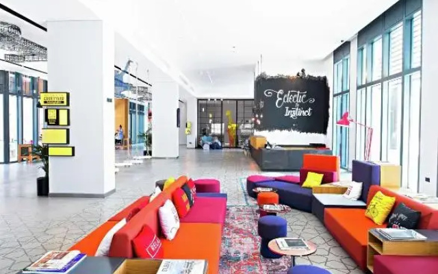 Hampton by Hilton Dubai Al Seef 