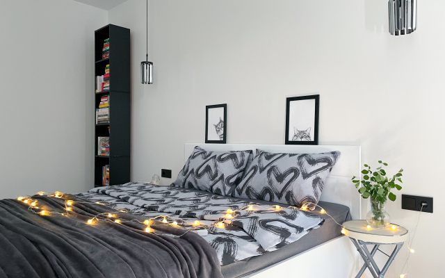 Black & White Apart Apartments