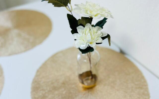 Квартира для четверых рядом с Роевым ручьем и Бобровым логом