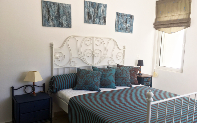 Villa Efyra Guest House