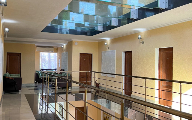 Hotel Medoviy
