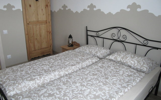 Мебелированные комнаты  Любимые