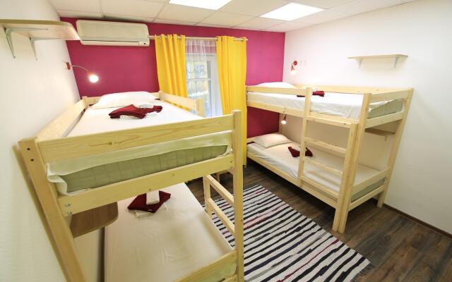 Хостел Artist Hostel Семейный на Басманной