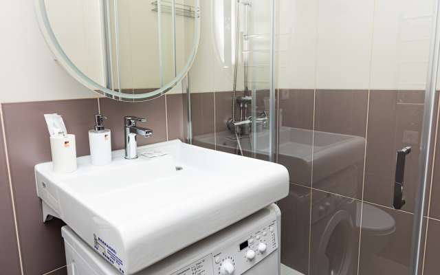 Апартаменты Байрес 365/3