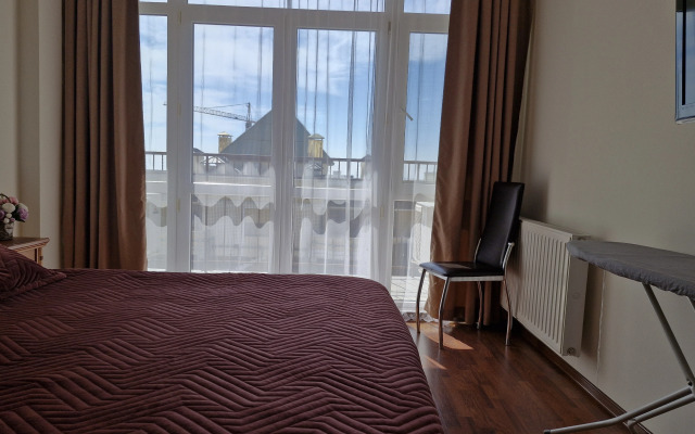 Atlant Alushta 2 Flat