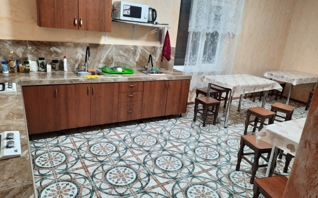 Anzhelika Guest House