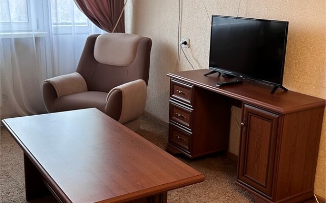 Druzhba Hotel