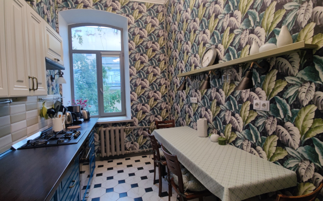Prostornaya Uyutnaya v Tsentre Flat