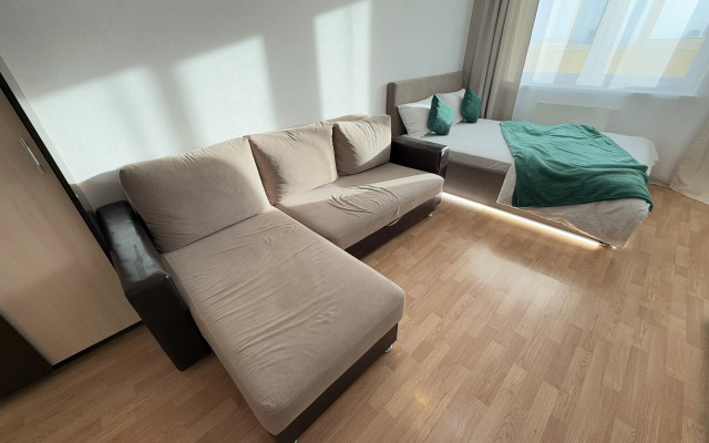 Na Tsiolkovskogo 57 Flat