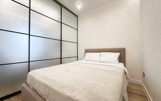 Апартаменты 1-к около ТЦ Парк Хаус