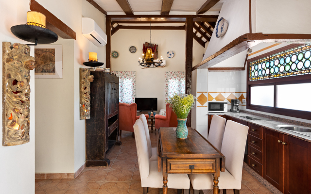 SUITES CORTIJO FONTANILLA Apart hotel