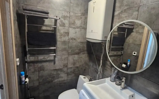 Na Novostroya Studio Flat