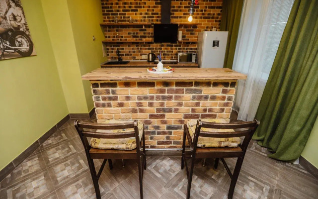 Yevro Lyuks Apartments