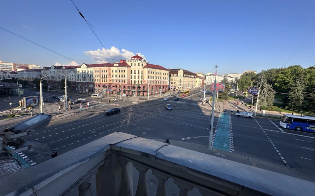 Na Romanovskoy Slobode Apartments