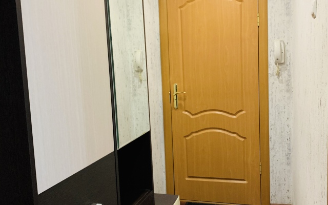 1-k Apartamenty na 2 Chelovek v Tsentre Goroda TTS Kaskad Dramteatr Flat