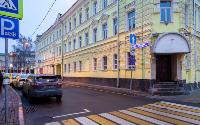 A 4 Pokrovka Apart-Hotel