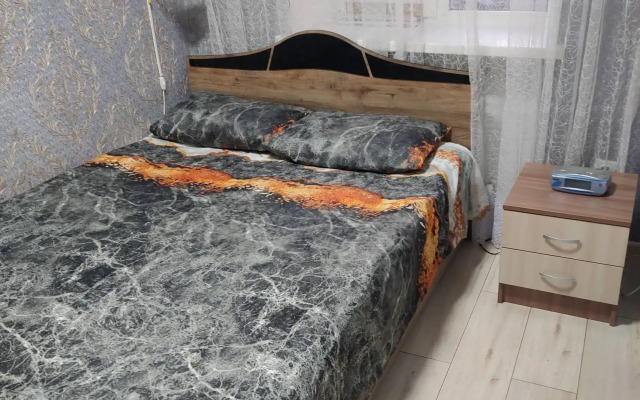 3kh Komnatnaya na Atamanskoy Flat