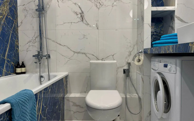 Apartamenty Avrora Shiroko Kholodnaya 8. 2 etazh