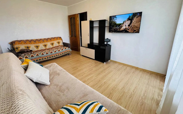 Квартира Большая двухкомнатная квартира