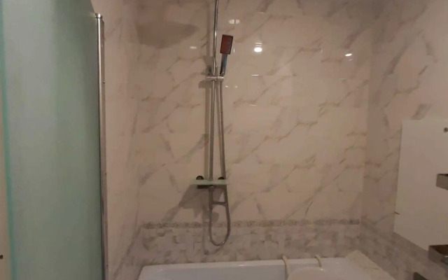 Na Kaspiyskoy ulitse 46/5 Flat