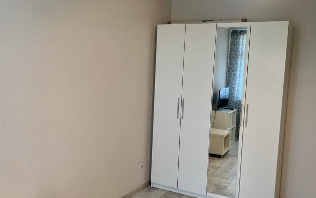 Апартаменты Новая и светлая в центре возле красивого озера