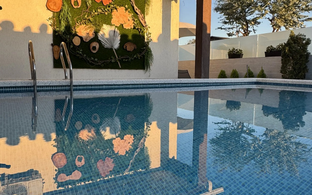 Dom s Bassejnom Villa