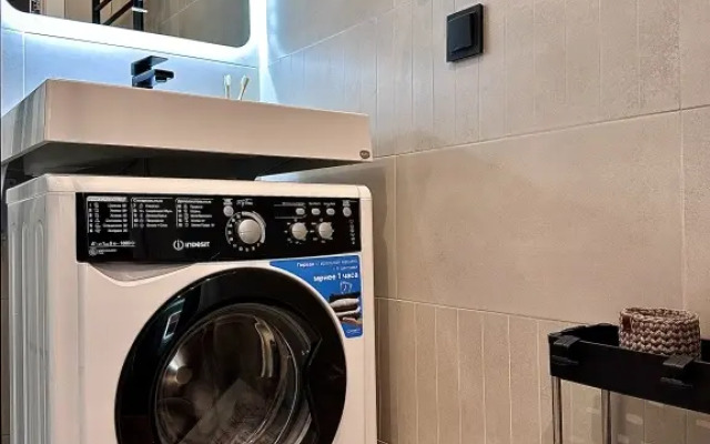 334 Leninskiy Pr 158 Apartments